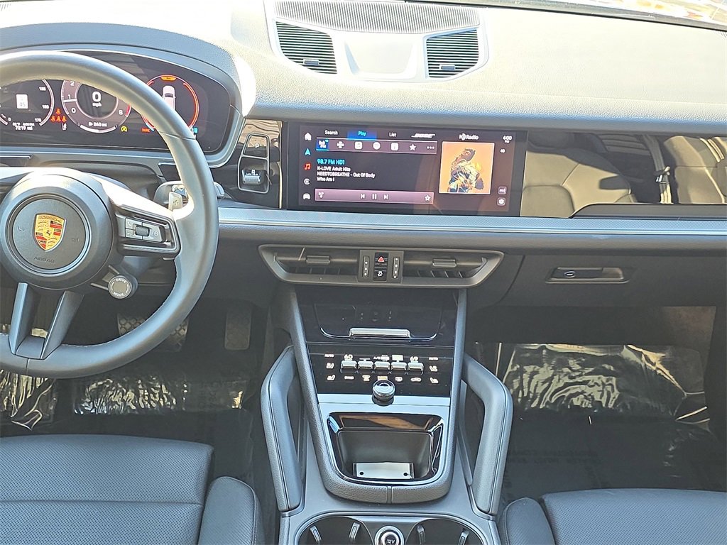 New 2025 Porsche Cayenne image 22