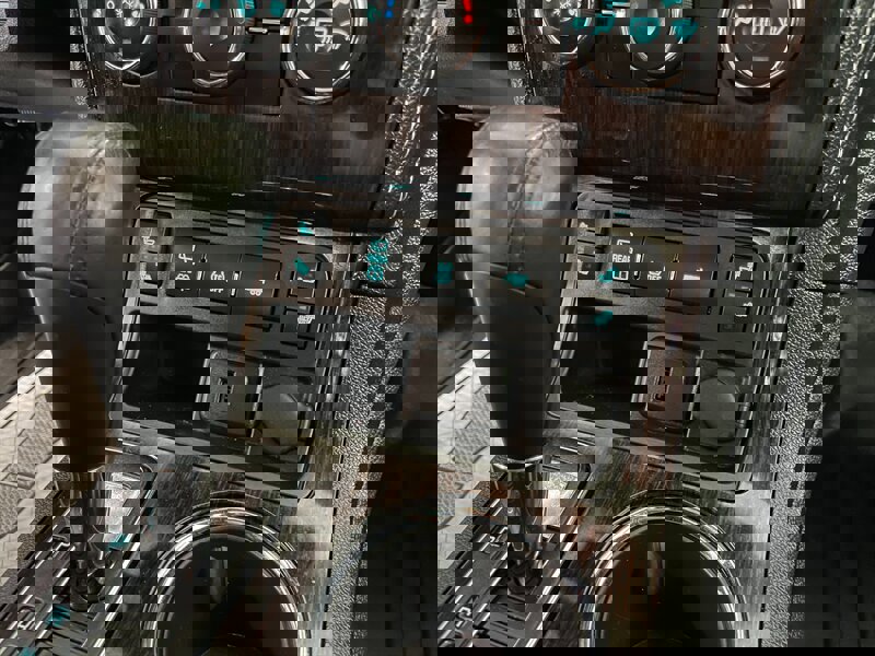 Used 2016 Chevrolet Traverse LT FWD image 14