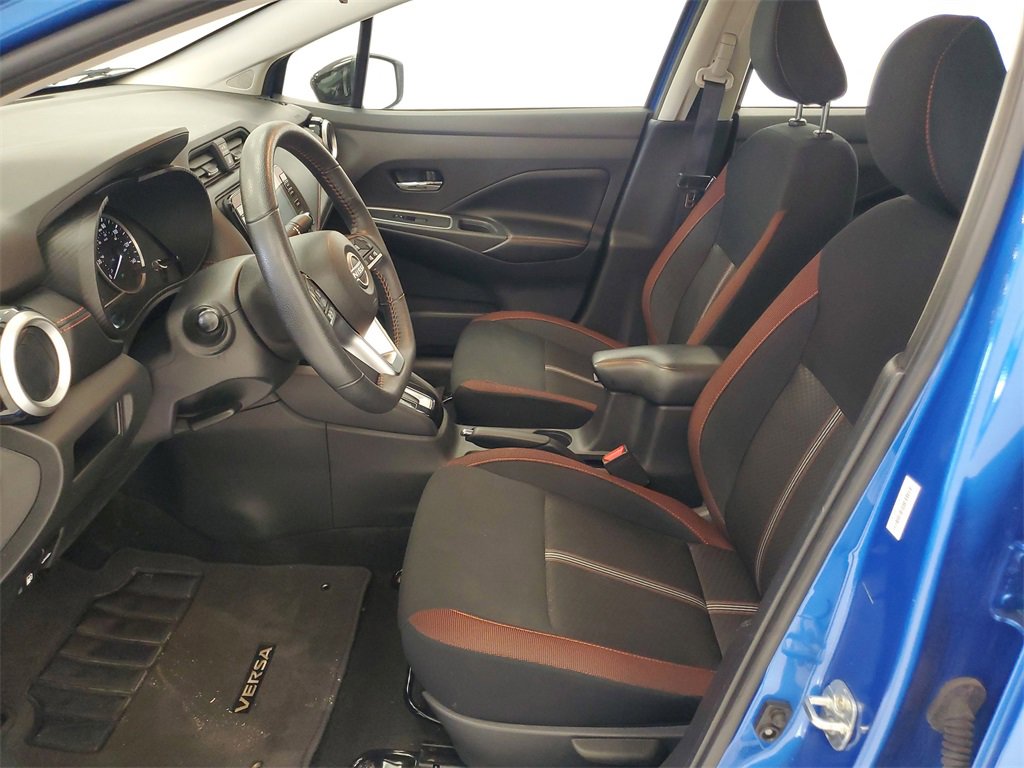 Used 2024 Nissan Versa SR image 13