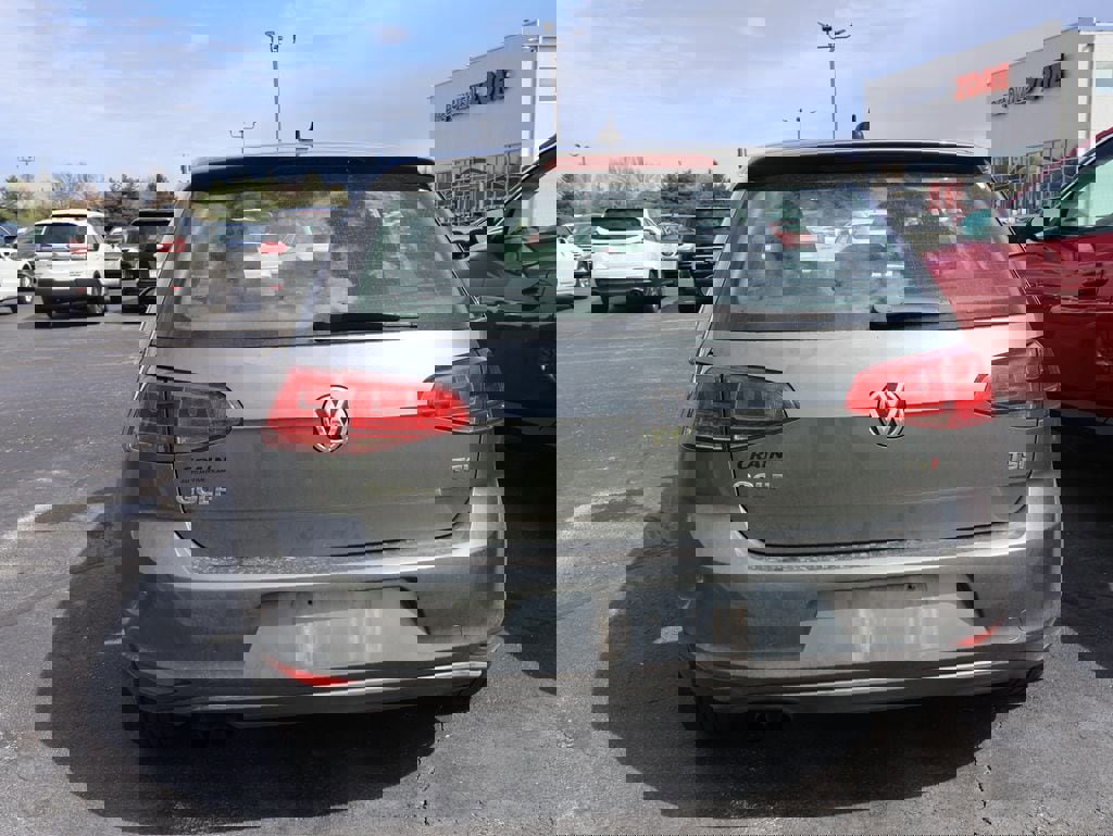 Used 2015 Volkswagen Golf SEL image 17