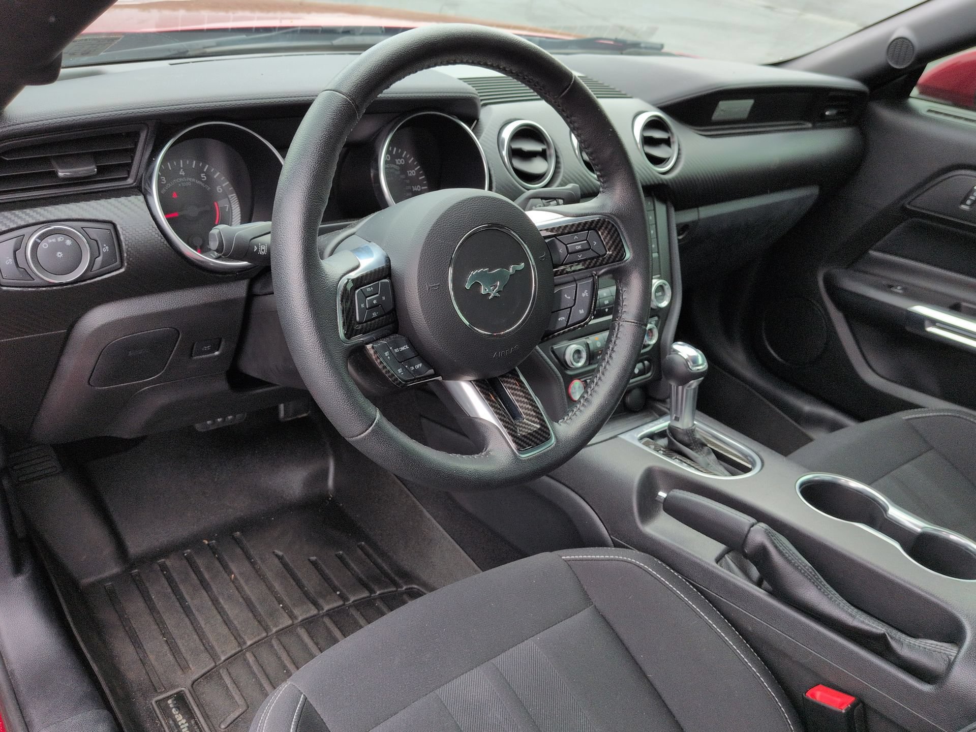Used 2021 Ford Mustang Coupe RWD image 10