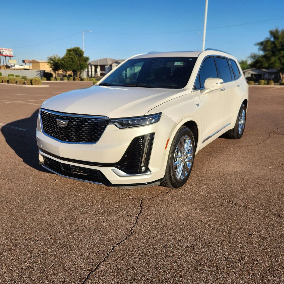 Used 2022 Cadillac XT6 Premium Luxury w/ Platinum Package AWD/4WD image 1