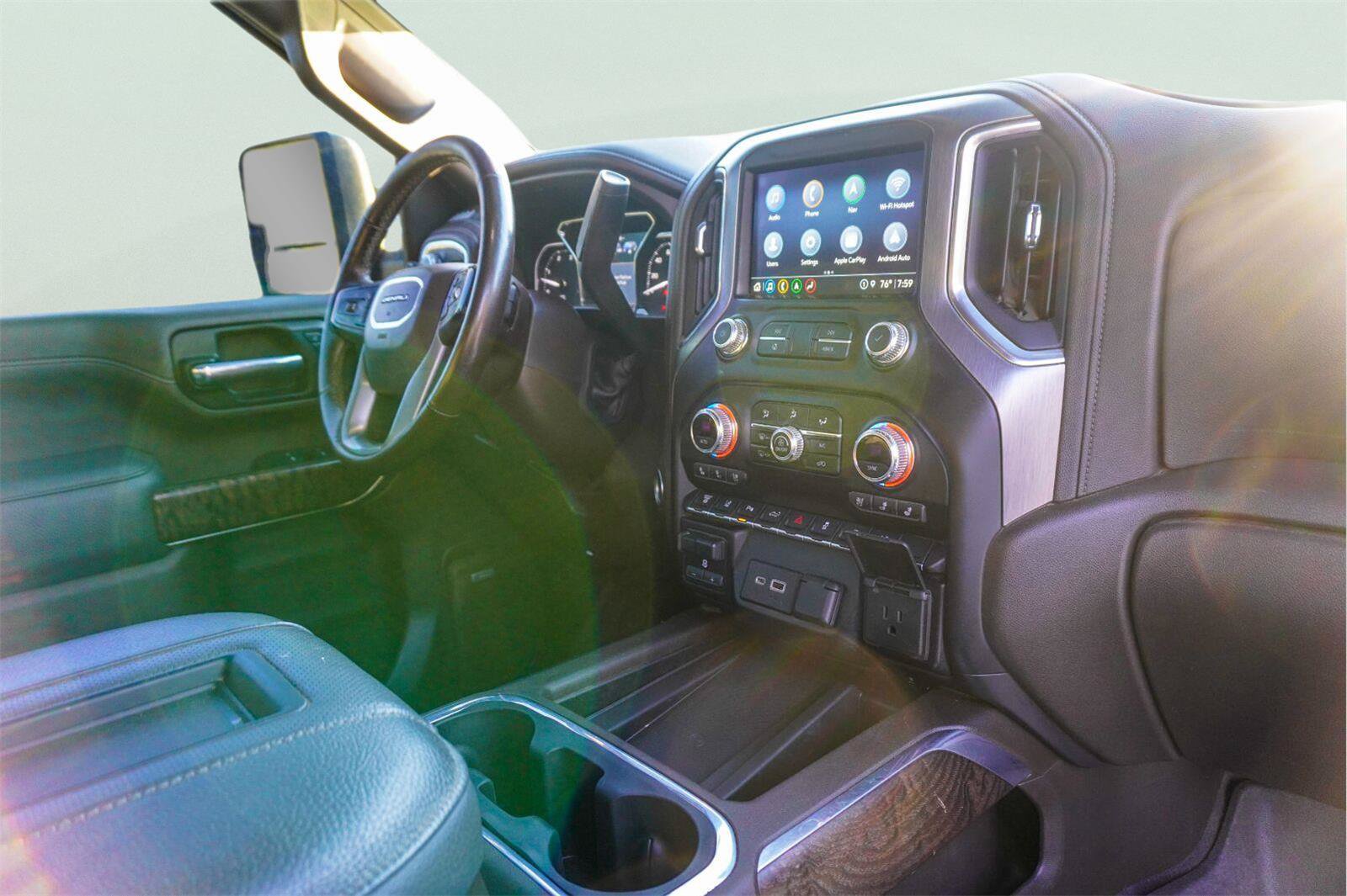 Used 2021 GMC Sierra 3500 Denali w/ Denali Ultimate Package AWD/4WD image 20