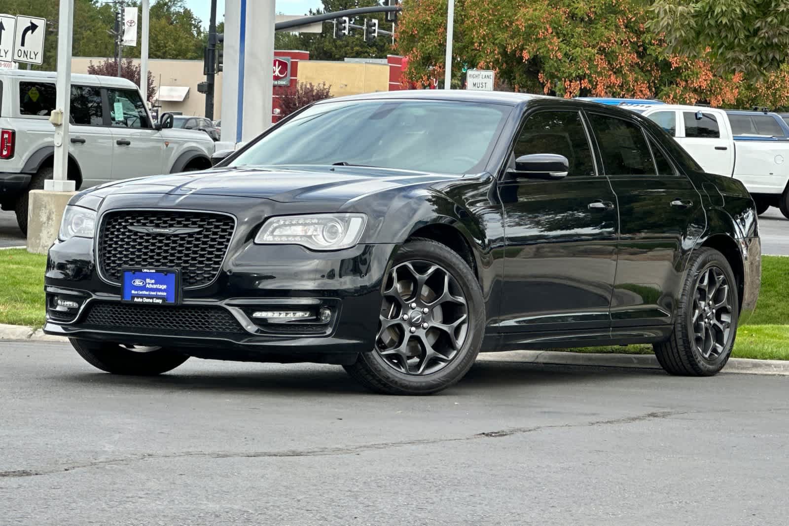 Used 2021 Chrysler 300 Touring L AWD/4WD image 1