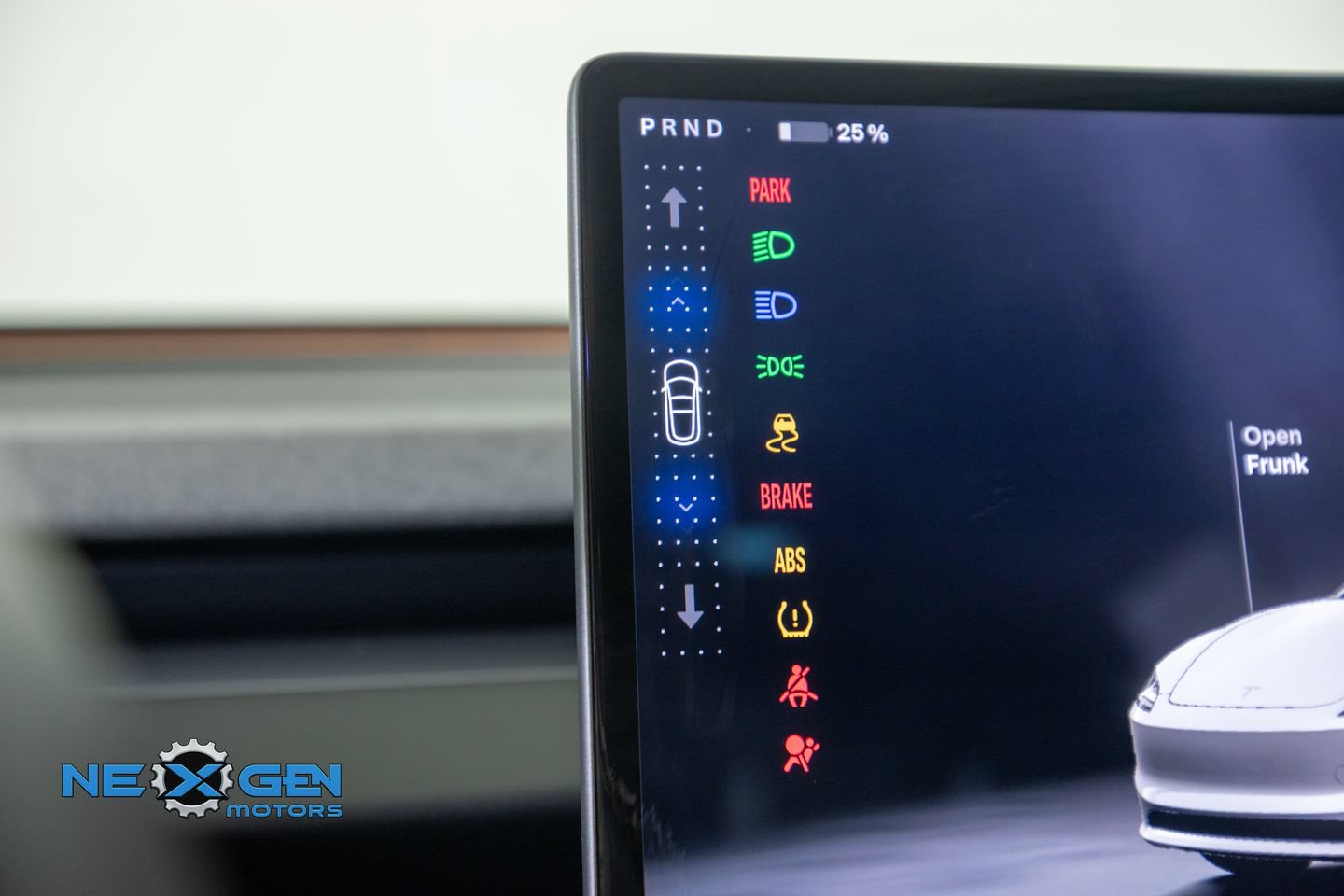 Used 2025 Tesla Model 3 Long Range RWD image 16
