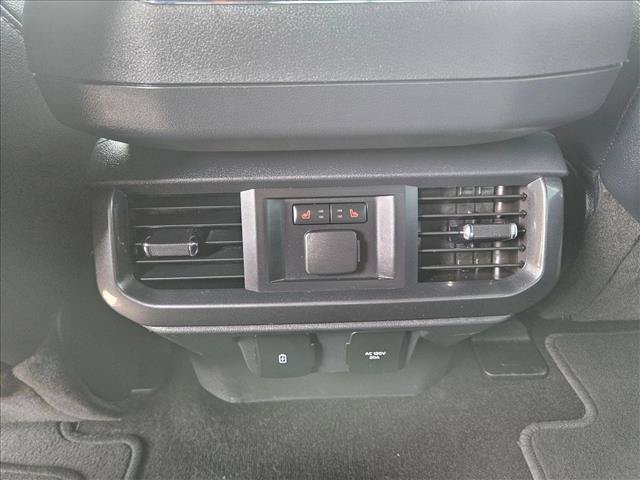 Used 2022 Ford F150 Lariat w/ Equipment Group 502A High AWD/4WD image 17