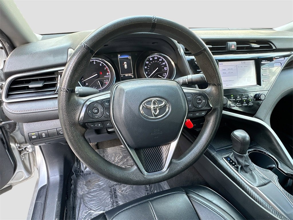 Used 2020 Toyota Camry LE image 11