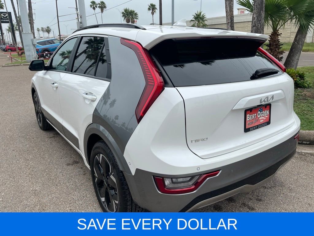 Used 2024 Kia Niro Wave w/ Wave Preserve Package FWD image 6
