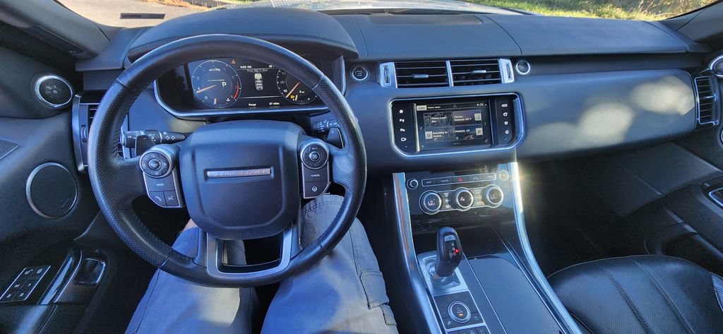 Used 2016 Land Rover Range Rover Sport Supercharged AWD/4WD image 4