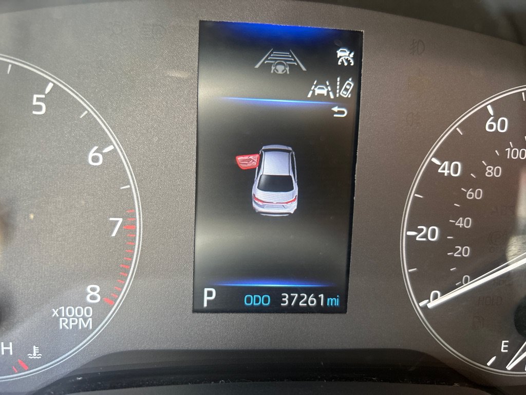 Used 2024 Toyota Corolla LE FWD image 10