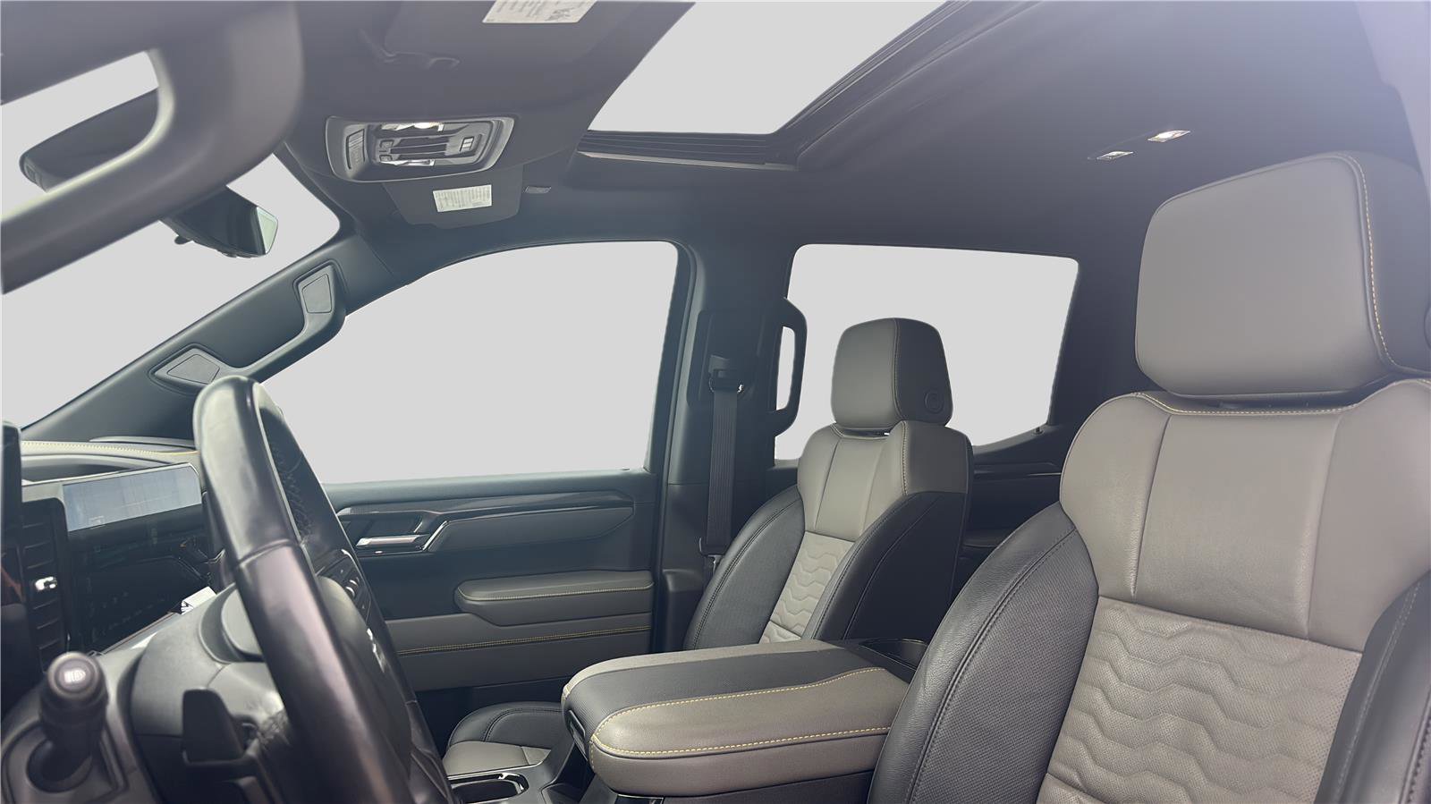 Used 2023 Chevrolet Silverado 1500 ZR2 w/ Technology Package image 18