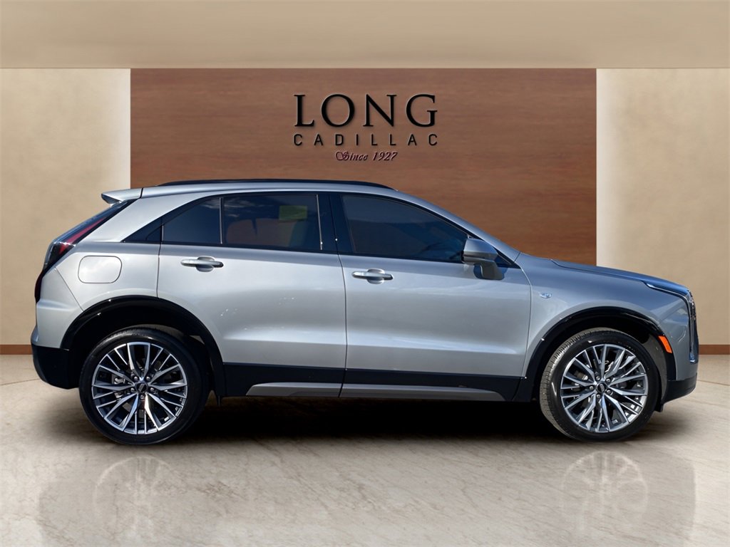 Used 2024 Cadillac XT4 Sport image 4