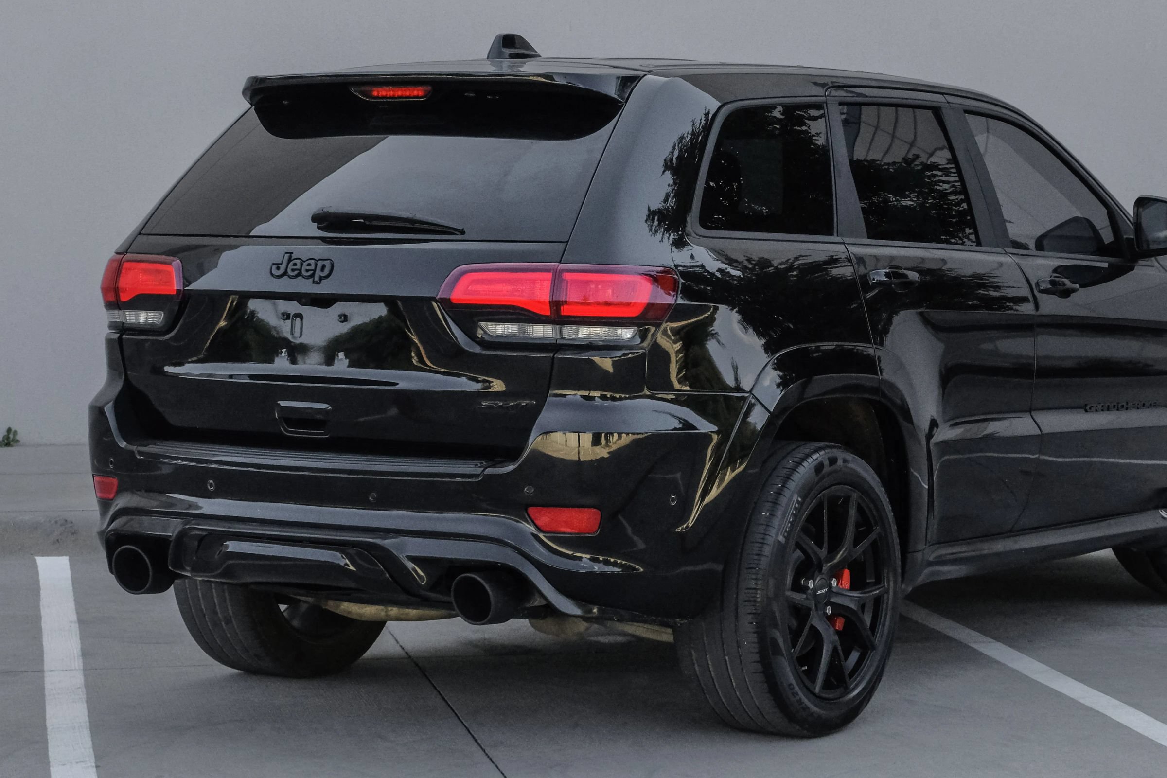 Used 2020 Jeep Grand Cherokee SRT AWD/4WD image 13
