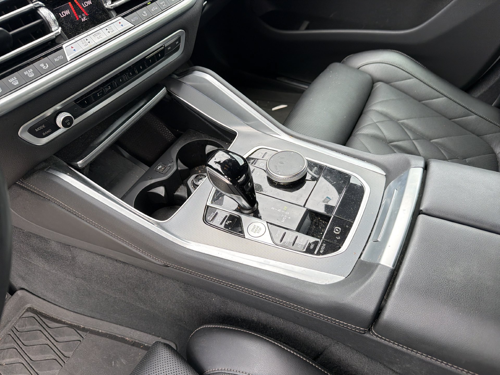 Certified 2023 BMW X6 xDrive40i w/ M Sport Package AWD/4WD image 23