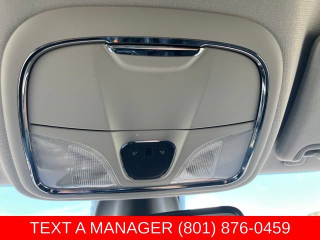 Used 2019 Jeep Cherokee Trailhawk w/ Comfort/Convenience Group AWD/4WD image 28