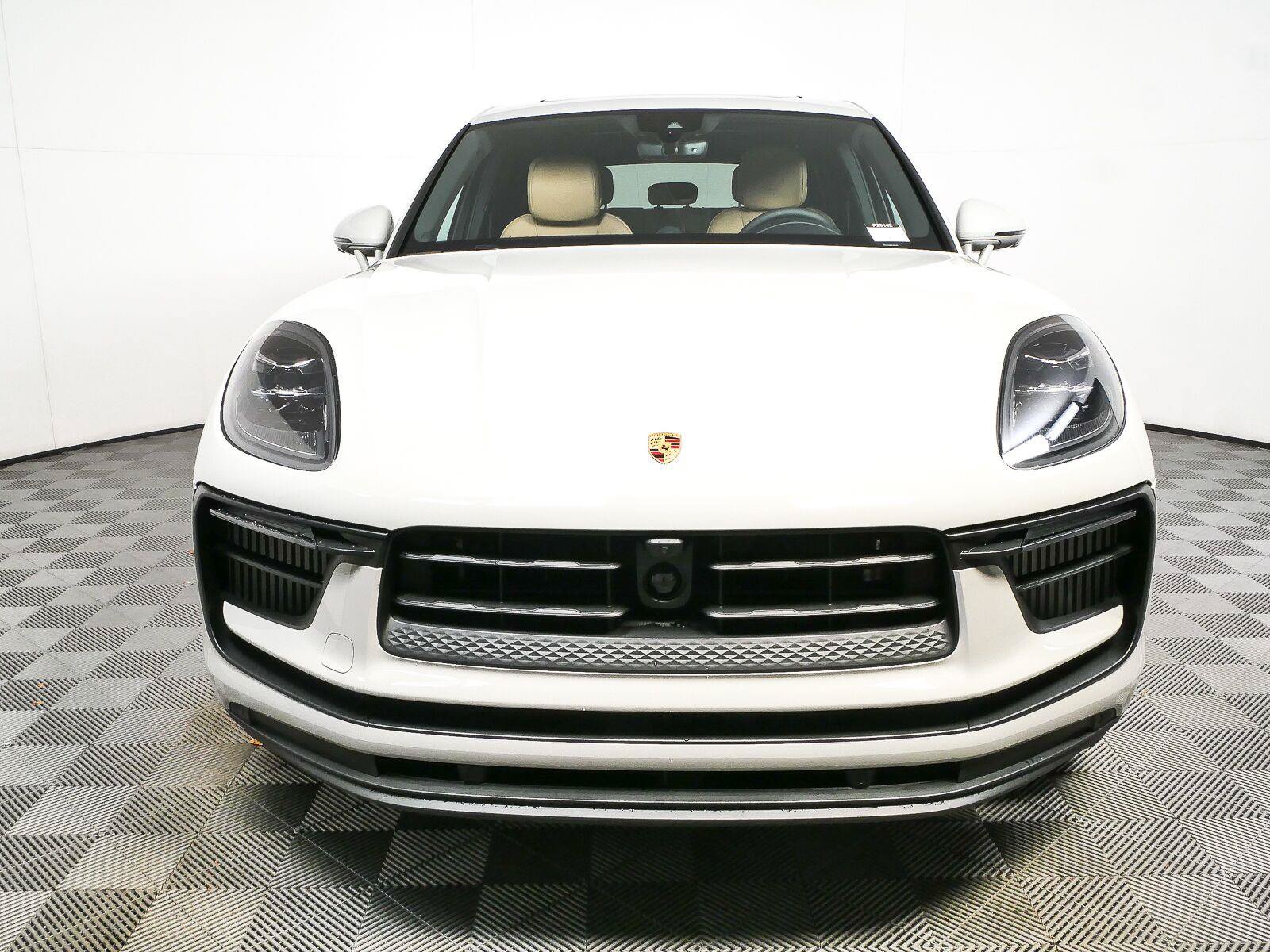 New 2026 Porsche Macan S AWD/4WD image 36