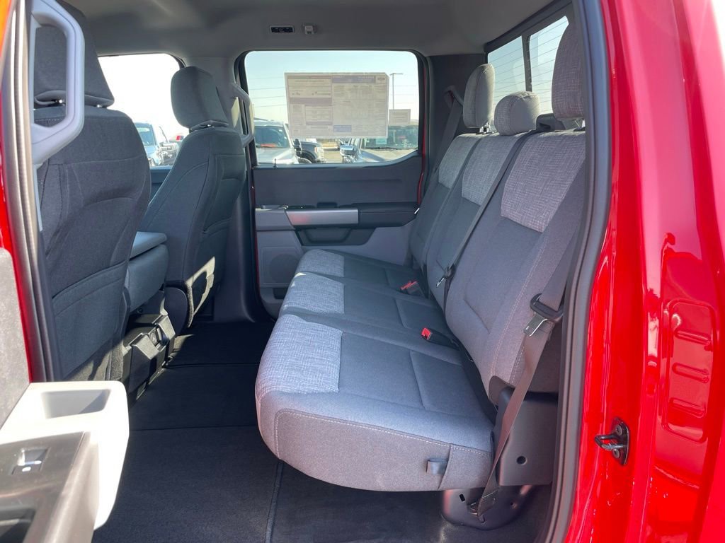 New 2026 Ford F250 XLT w/ FX4 Off-Road Package image 9