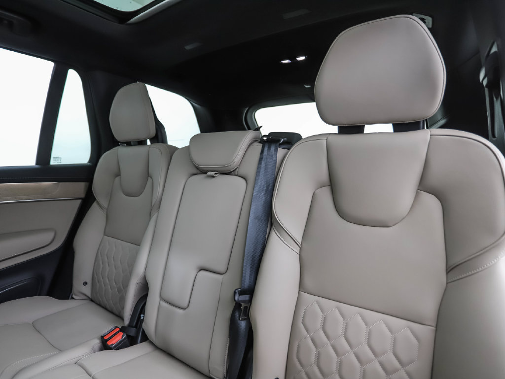 Used 2026 Volvo XC90 B6 Plus AWD/4WD image 22