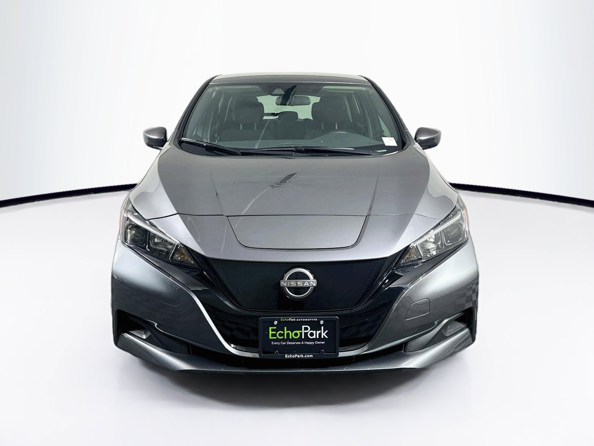 Used 2024 Nissan Leaf S FWD image 2