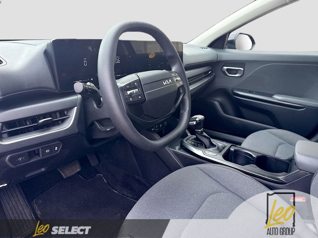 Used 2025 Kia K4 FWD image 9