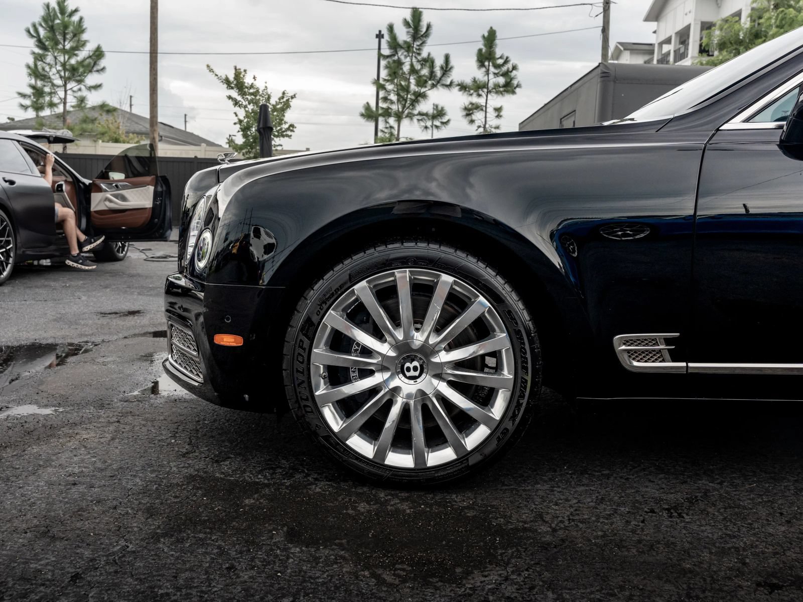 Used 2017 Bentley Mulsanne RWD image 32