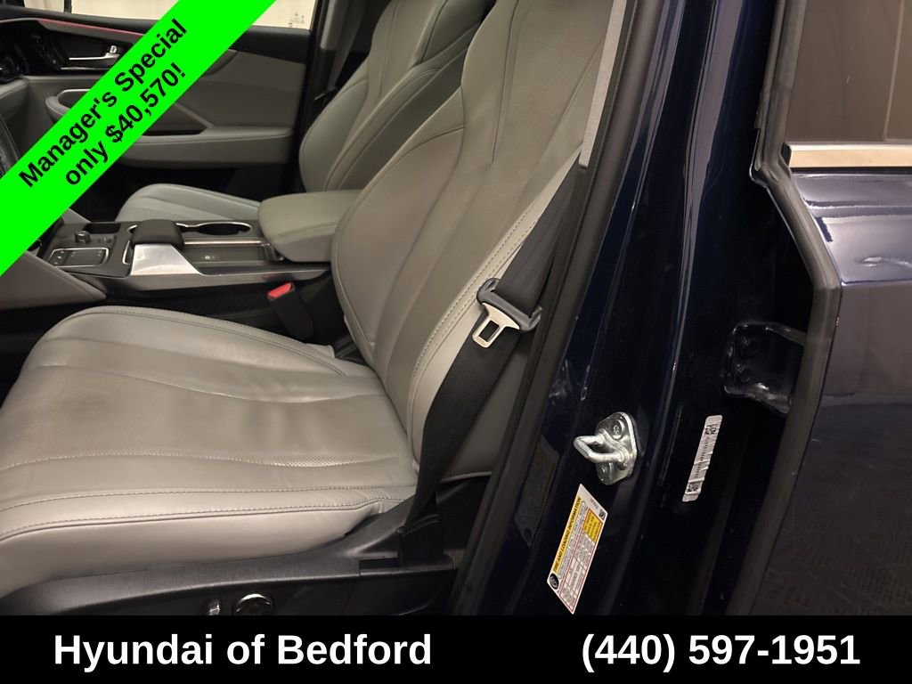 Used 2023 Acura MDX SH-AWD w/ Technology Package image 13