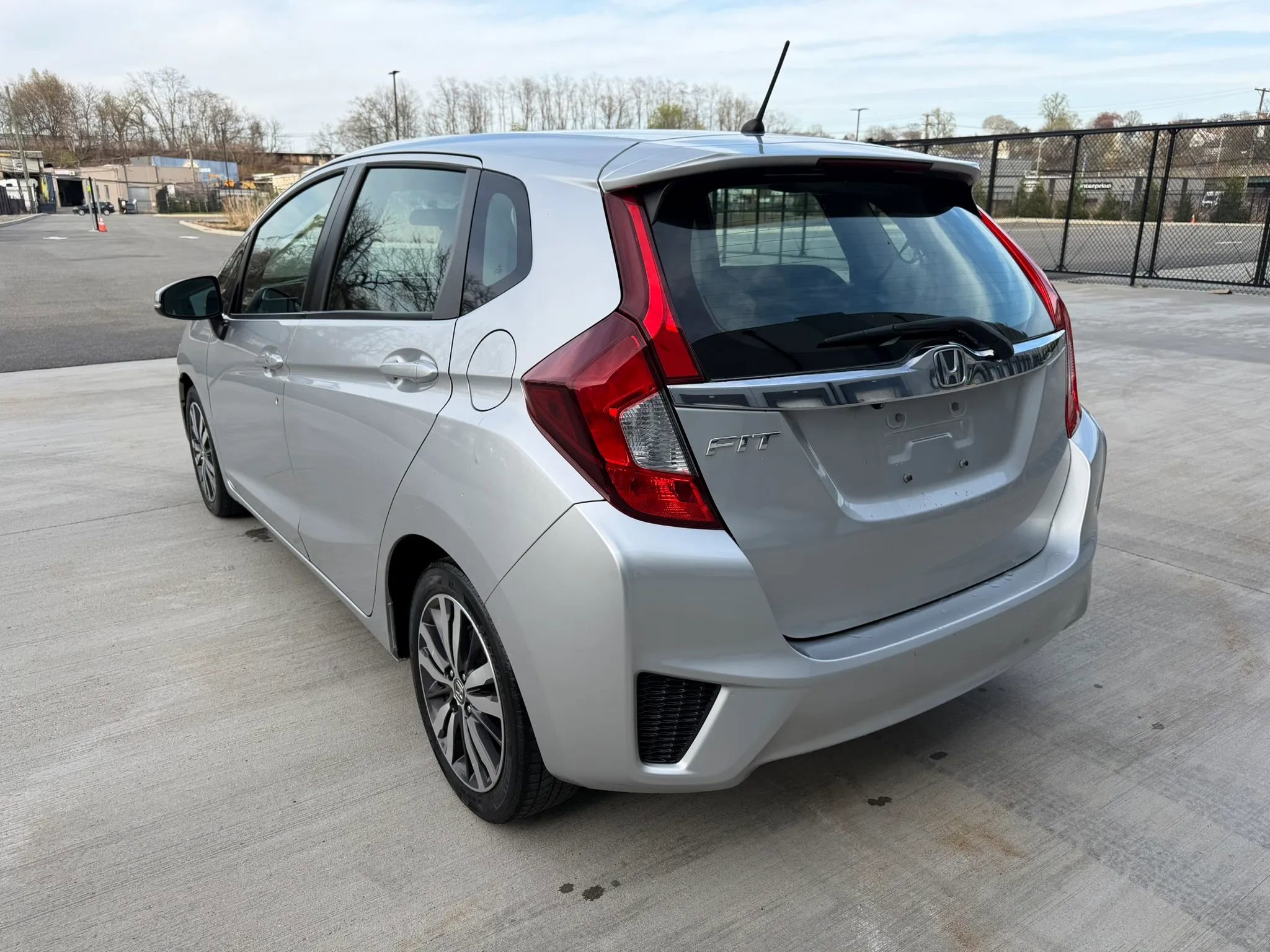 Used 2015 Honda Fit EX image 3