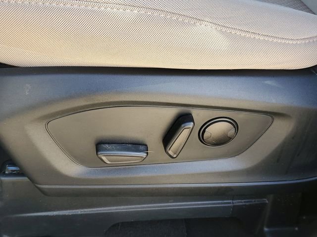 Used 2023 Ford Explorer XLT RWD image 17