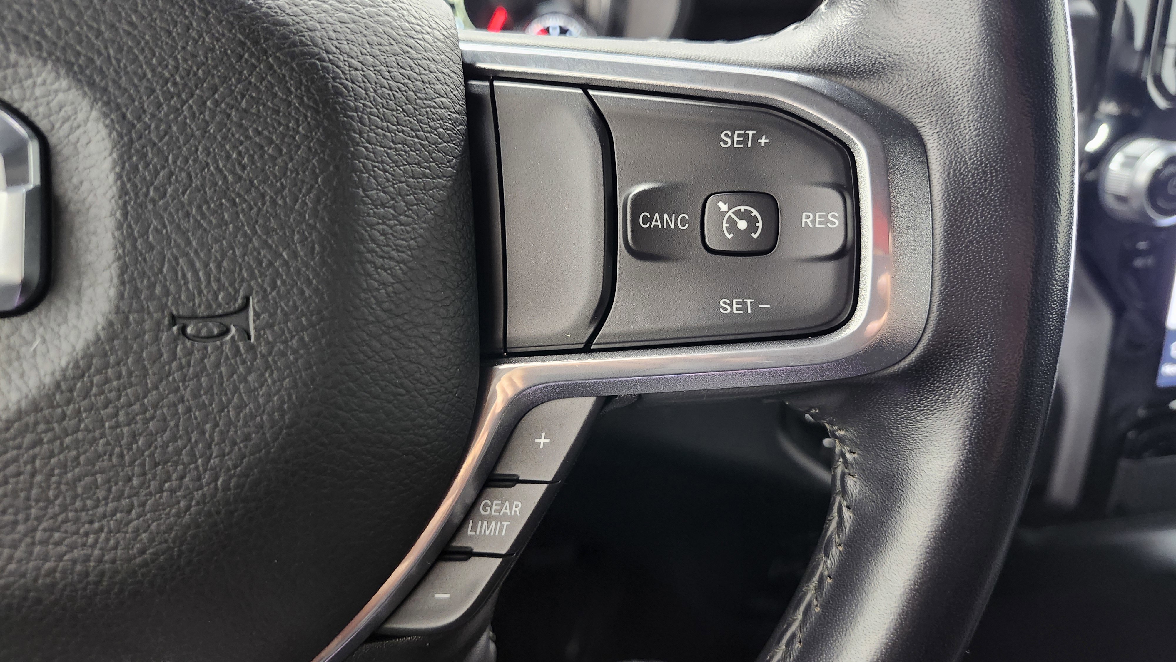 Used 2023 RAM 1500 Laramie image 37