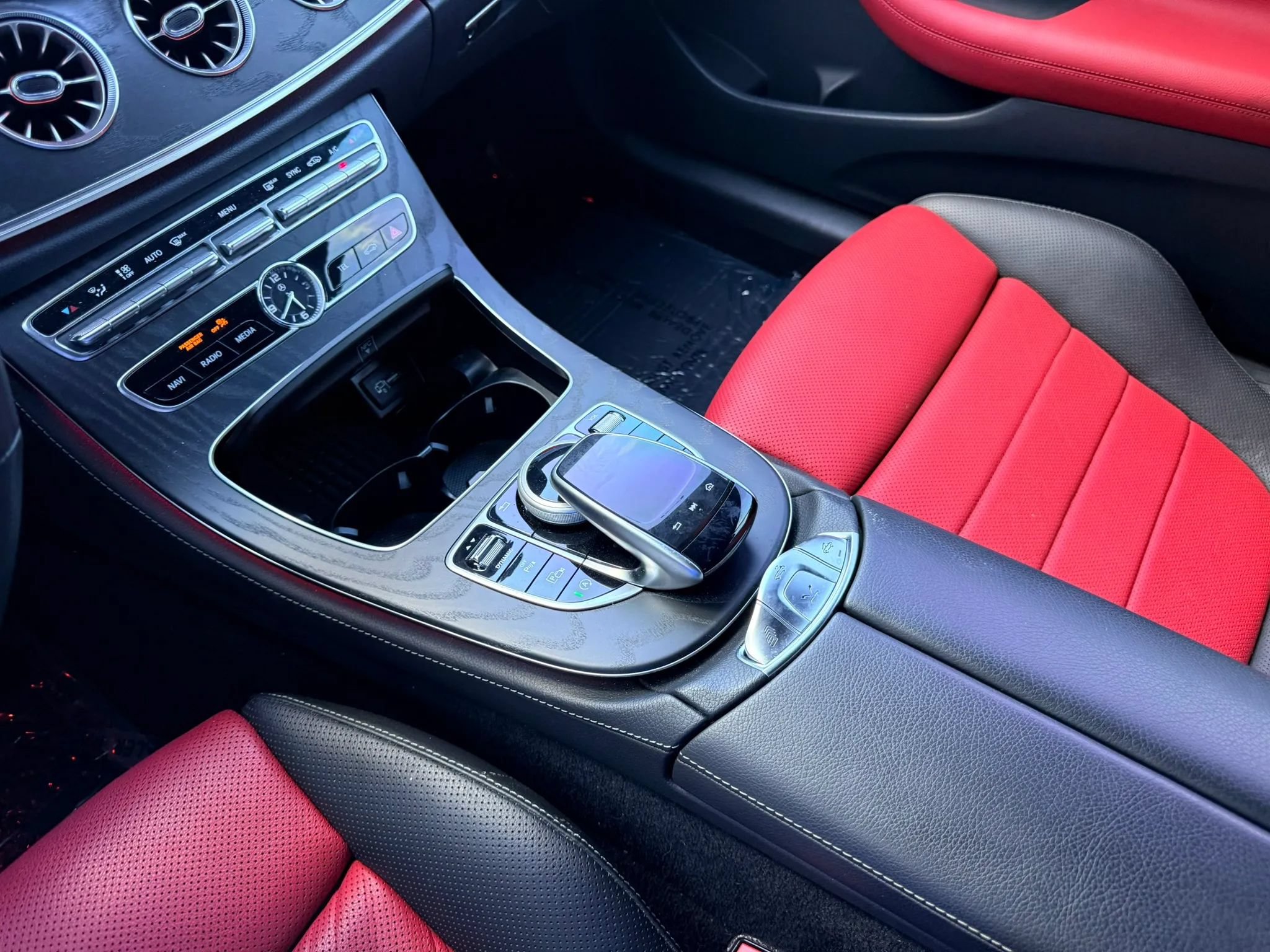 Used 2020 Mercedes-Benz E 450 Cabriolet w/ AMG Line image 18