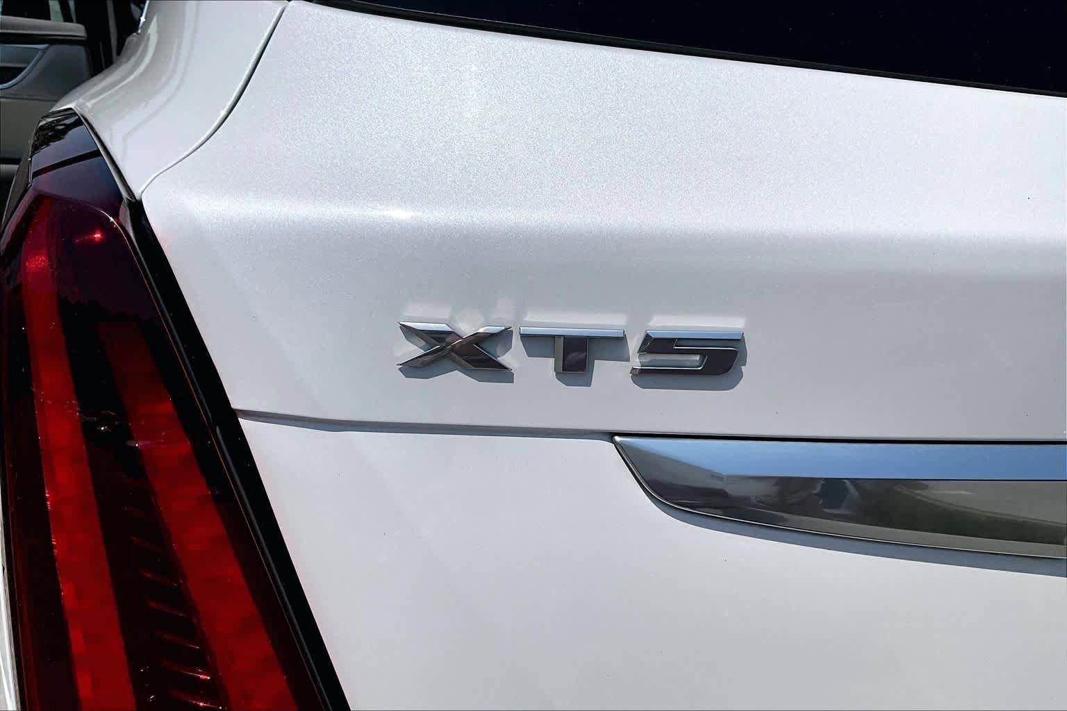 Used 2021 Cadillac XT5 Premium Luxury AWD/4WD image 33