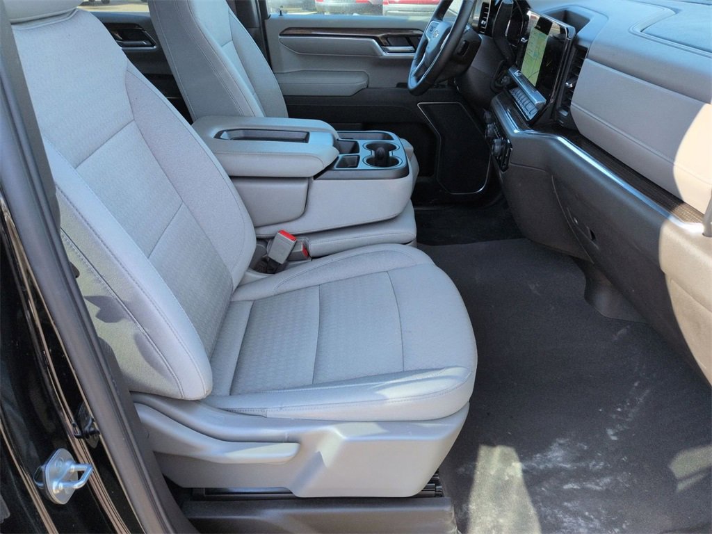 Used 2025 Chevrolet Silverado 1500 LT image 30
