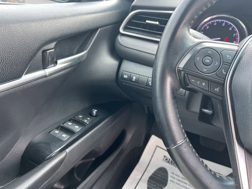 Used 2019 Toyota Camry SE image 19