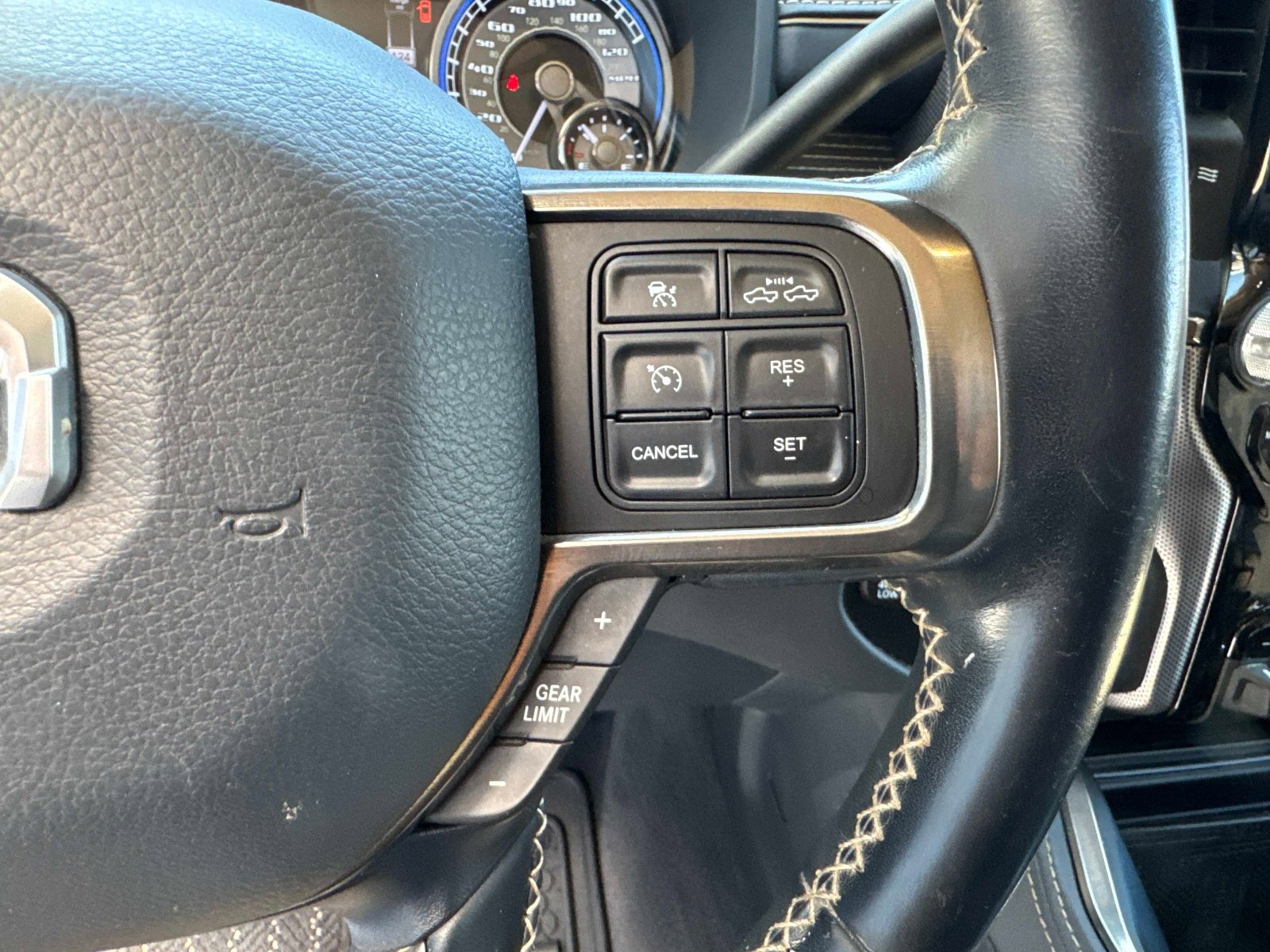Used 2022 RAM 3500 Limited image 27