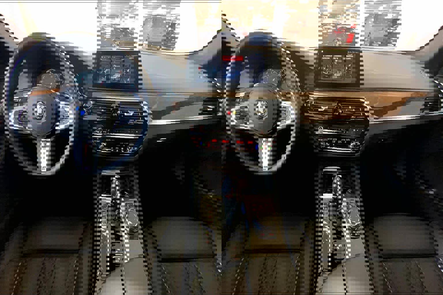 Used 2019 BMW 530i xDrive w/ Executive Package image 15