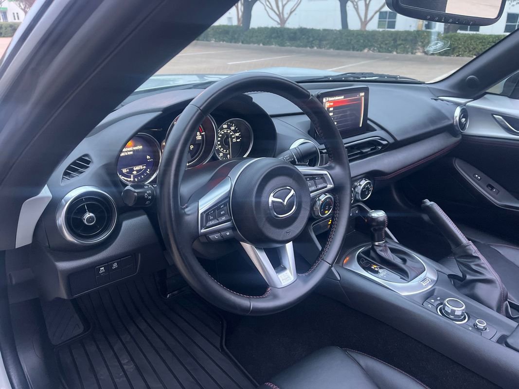 Used 2019 MAZDA MX-5 Miata Grand Touring image 18