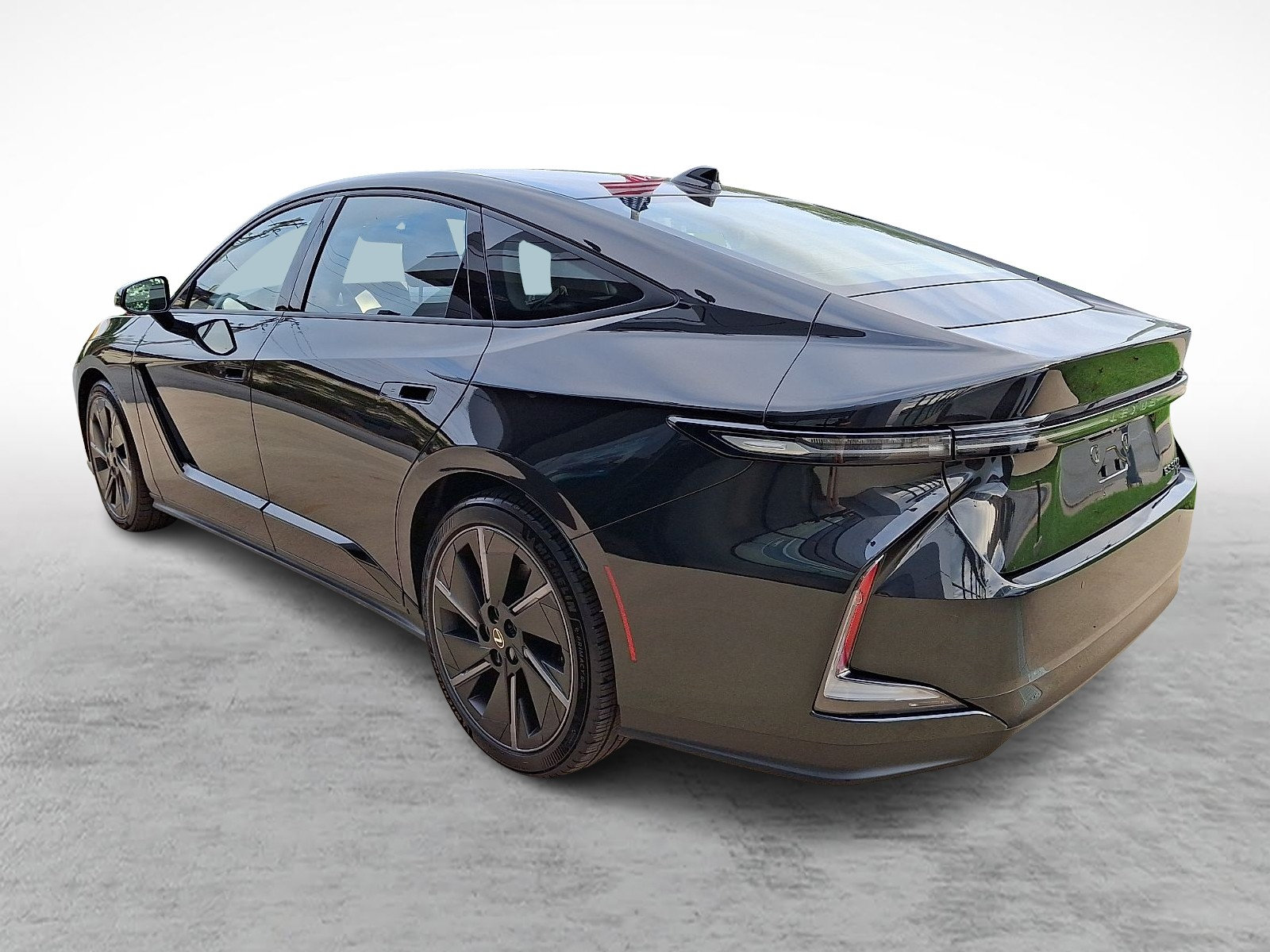 New 2026 Lexus ES 500e AWD/4WD image 3