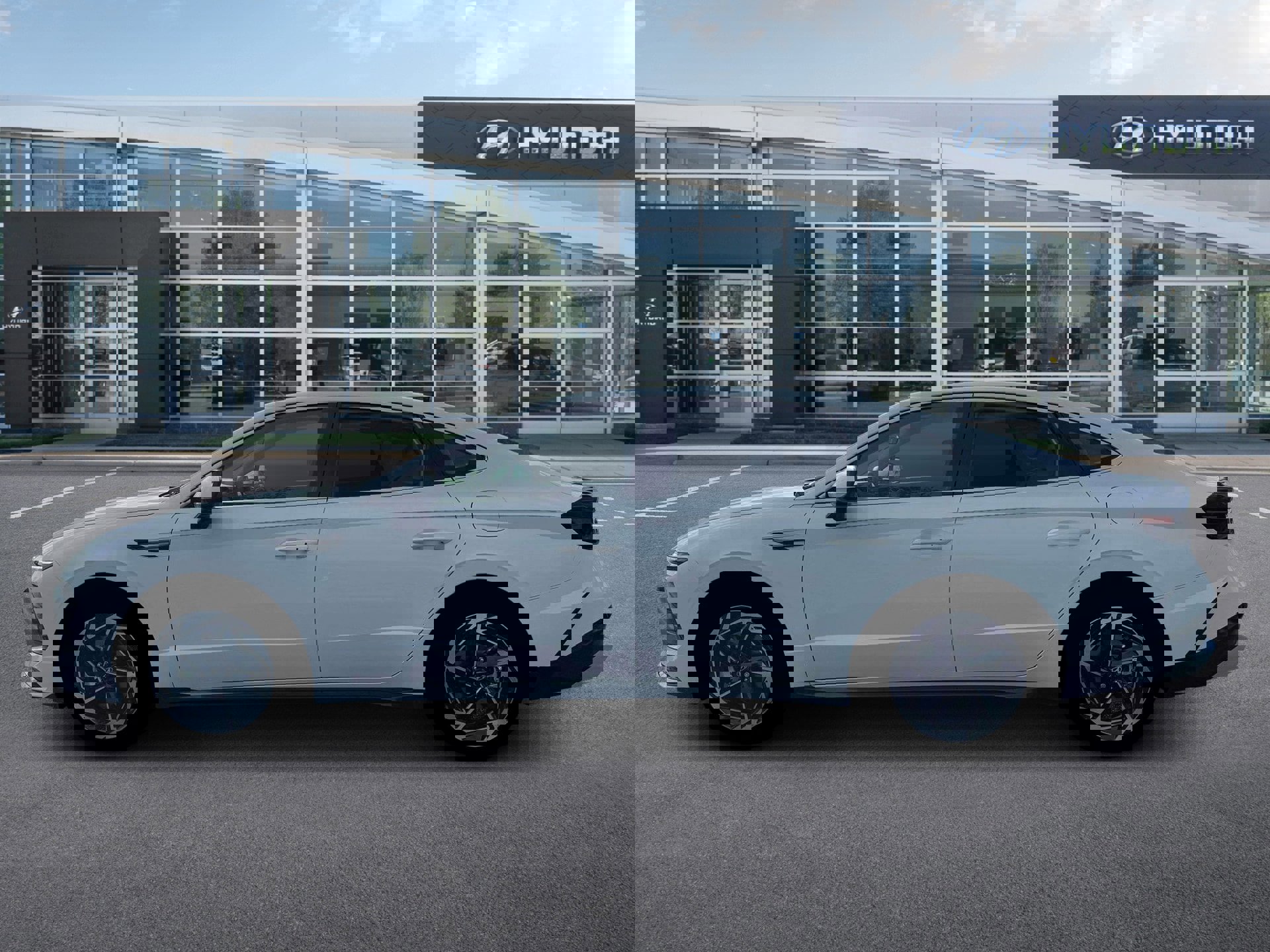 New 2026 Hyundai Sonata SEL image 3