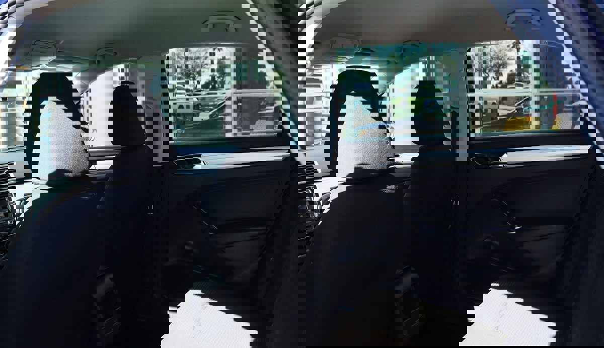 Used 2017 Volkswagen Passat 1.8T S image 34