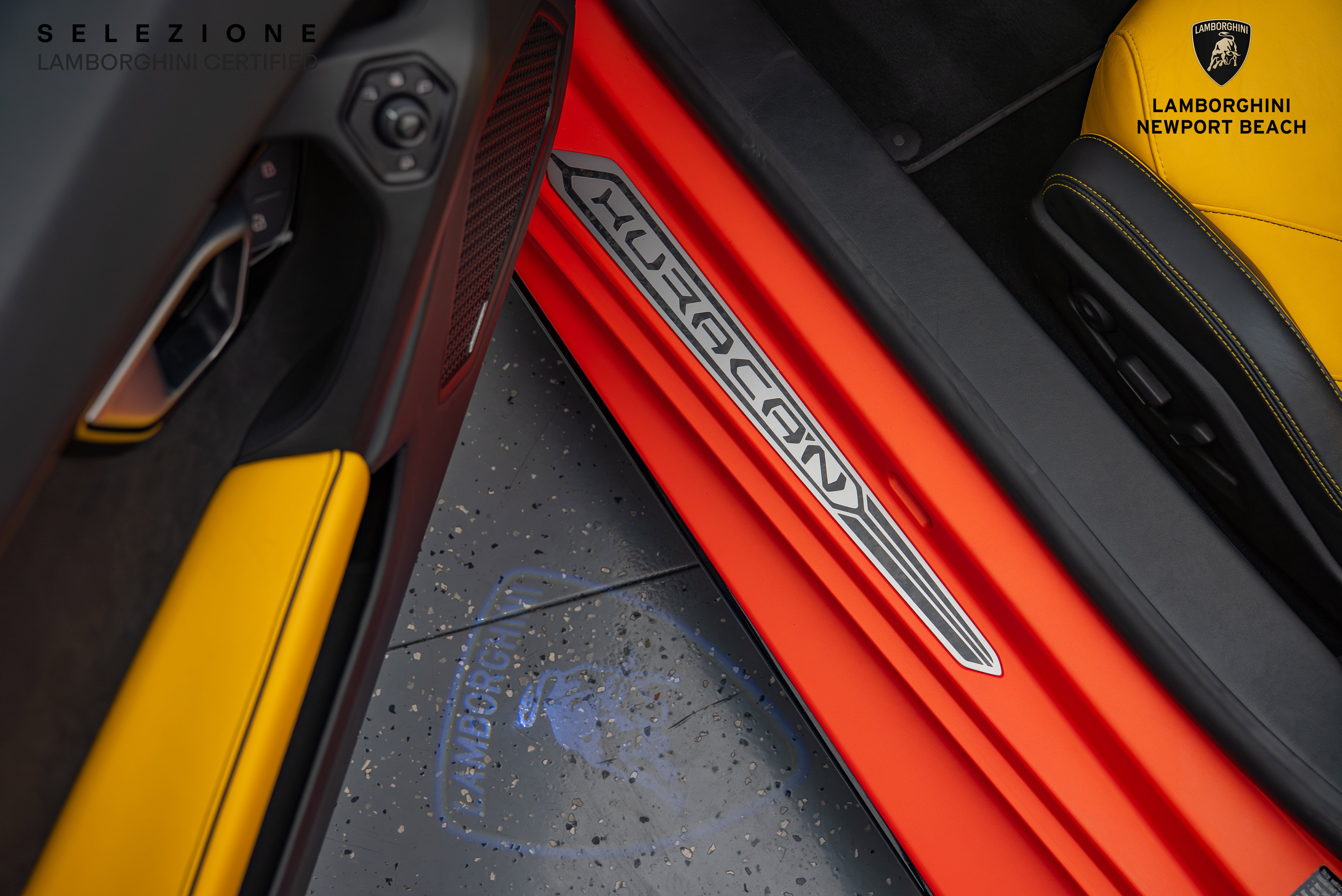 Used 2022 Lamborghini Huracan EVO image 25