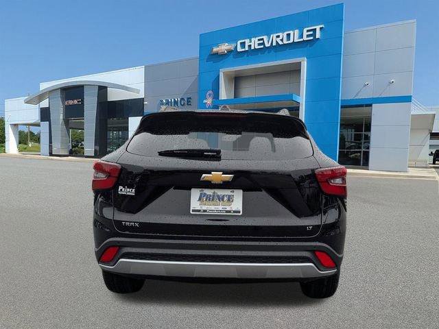 New 2026 Chevrolet Trax LT w/ Driver Confidence Package image 6