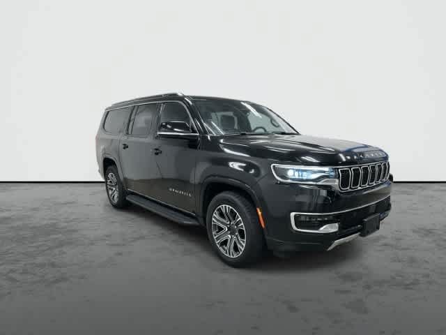 Used 2024 Jeep Wagoneer L Series II w/ Flexible Seating Group RWD image 6