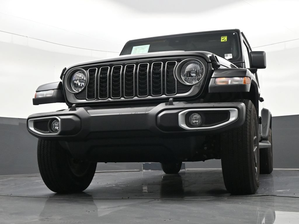 Used 2025 Jeep Gladiator Sport AWD/4WD image 29