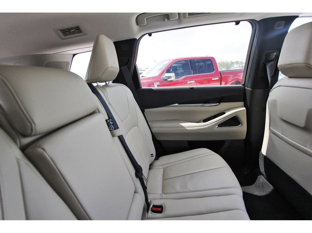 Used 2022 INFINITI QX60 Sensory w/ Vision Package image 14