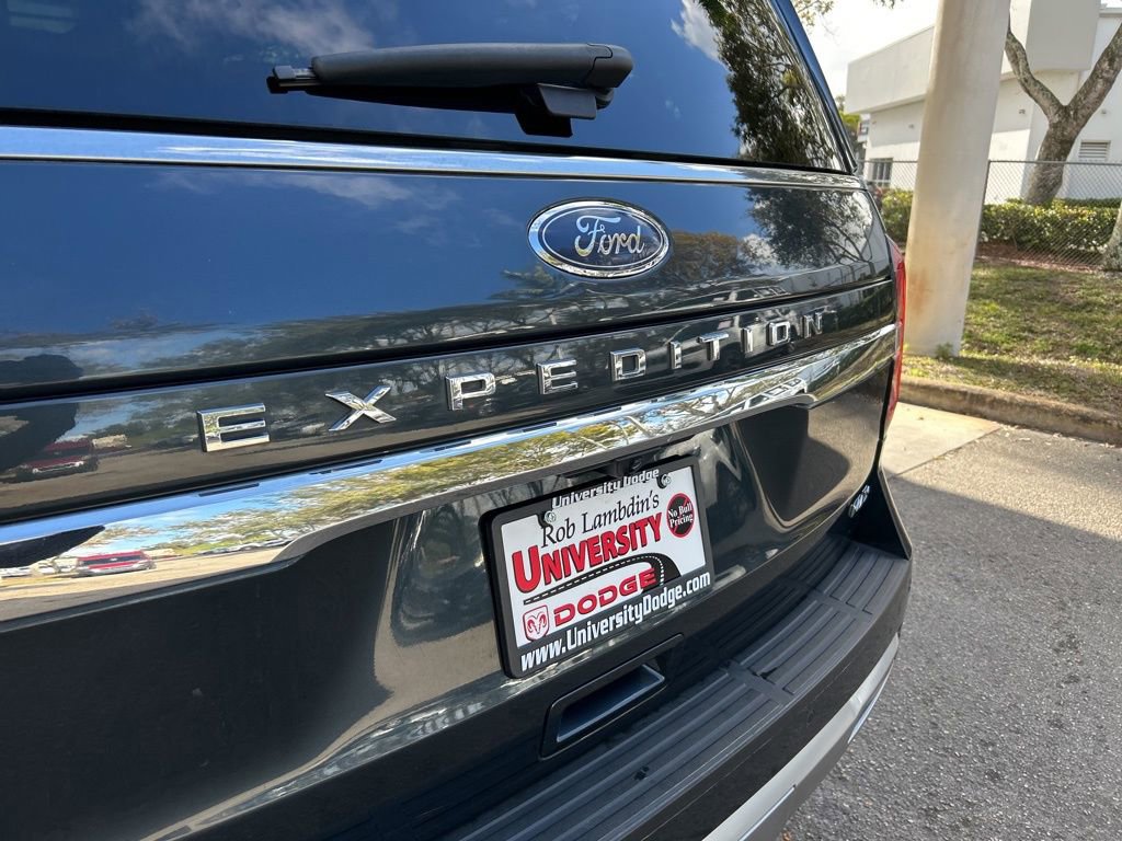 Used 2023 Ford Expedition Max Limited image 18