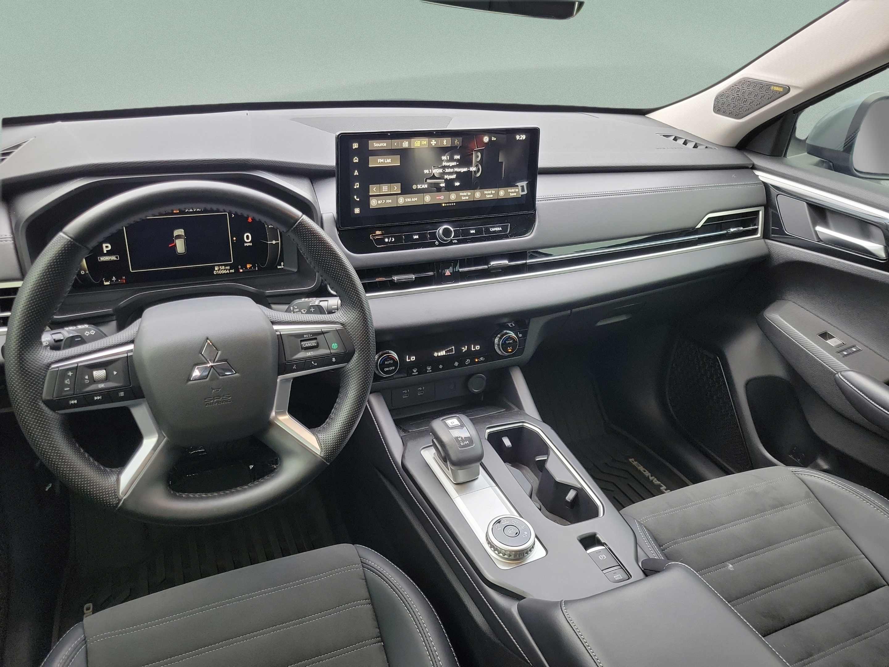 Used 2025 Mitsubishi Outlander SE FWD image 21
