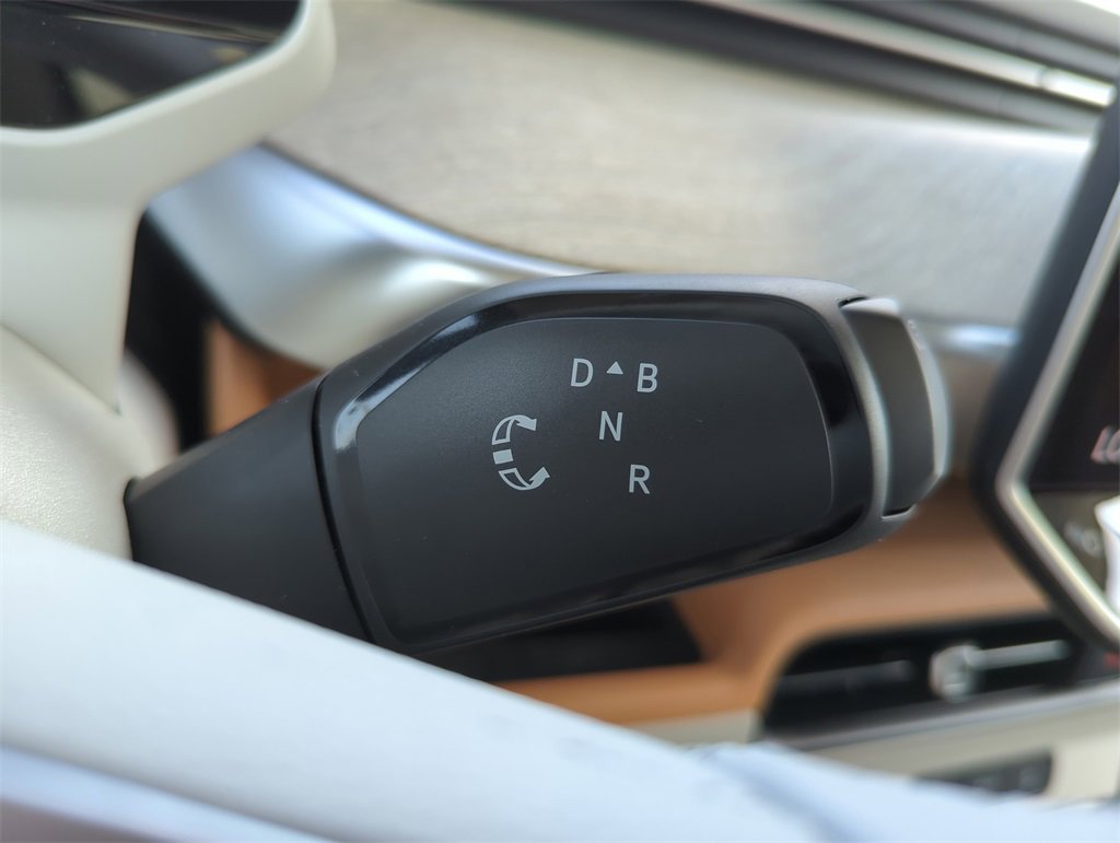 New 2025 Volkswagen ID. Buzz 1st Edition image 30