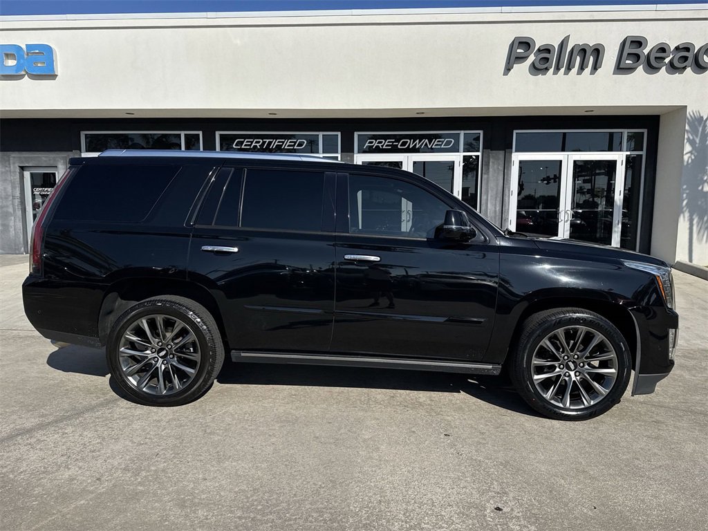 Used 2019 Cadillac Escalade Platinum w/ Escalade Sport Edition image 6