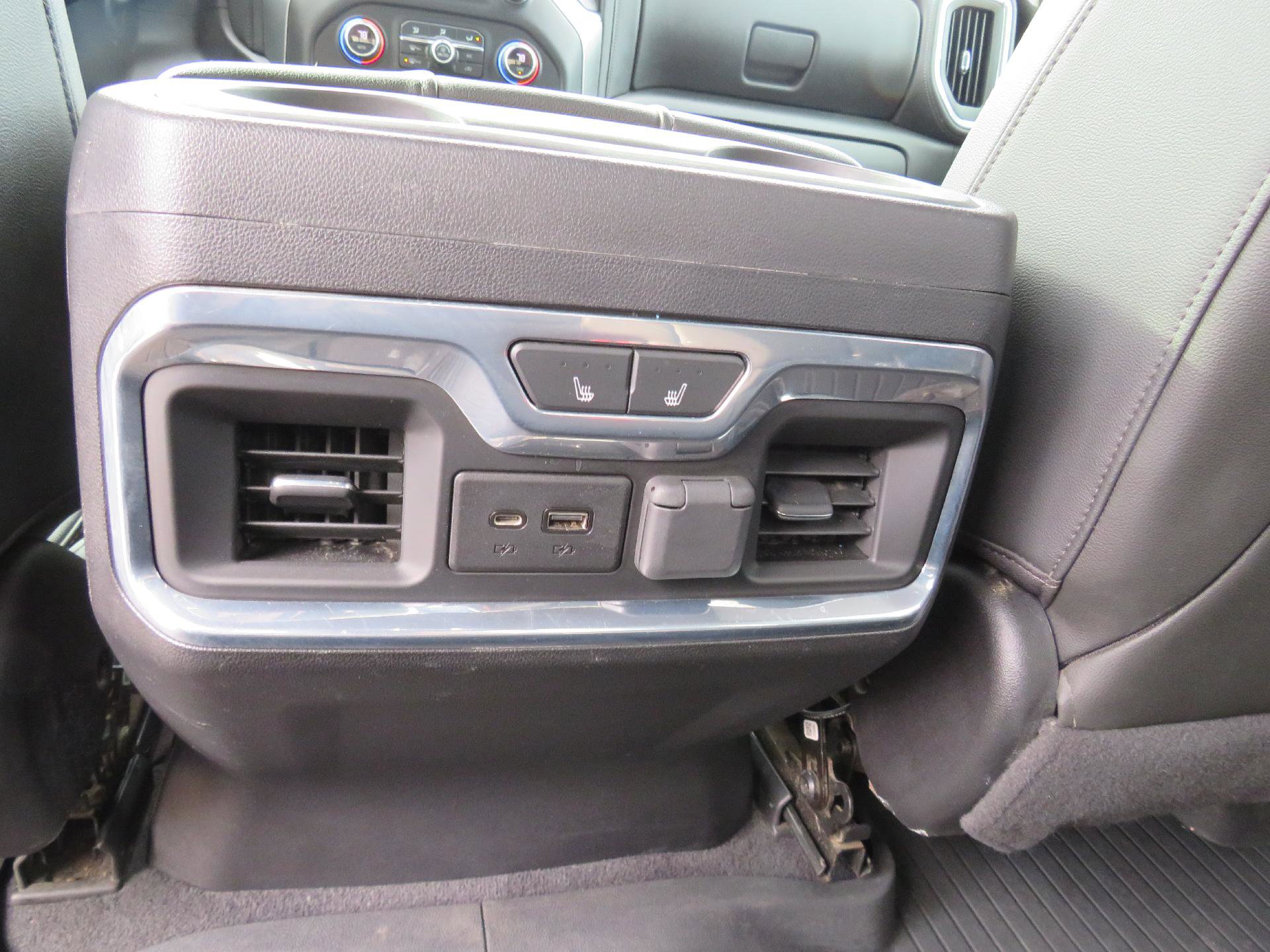 Used 2020 Chevrolet Silverado 2500 LTZ w/ LTZ Plus Package image 11