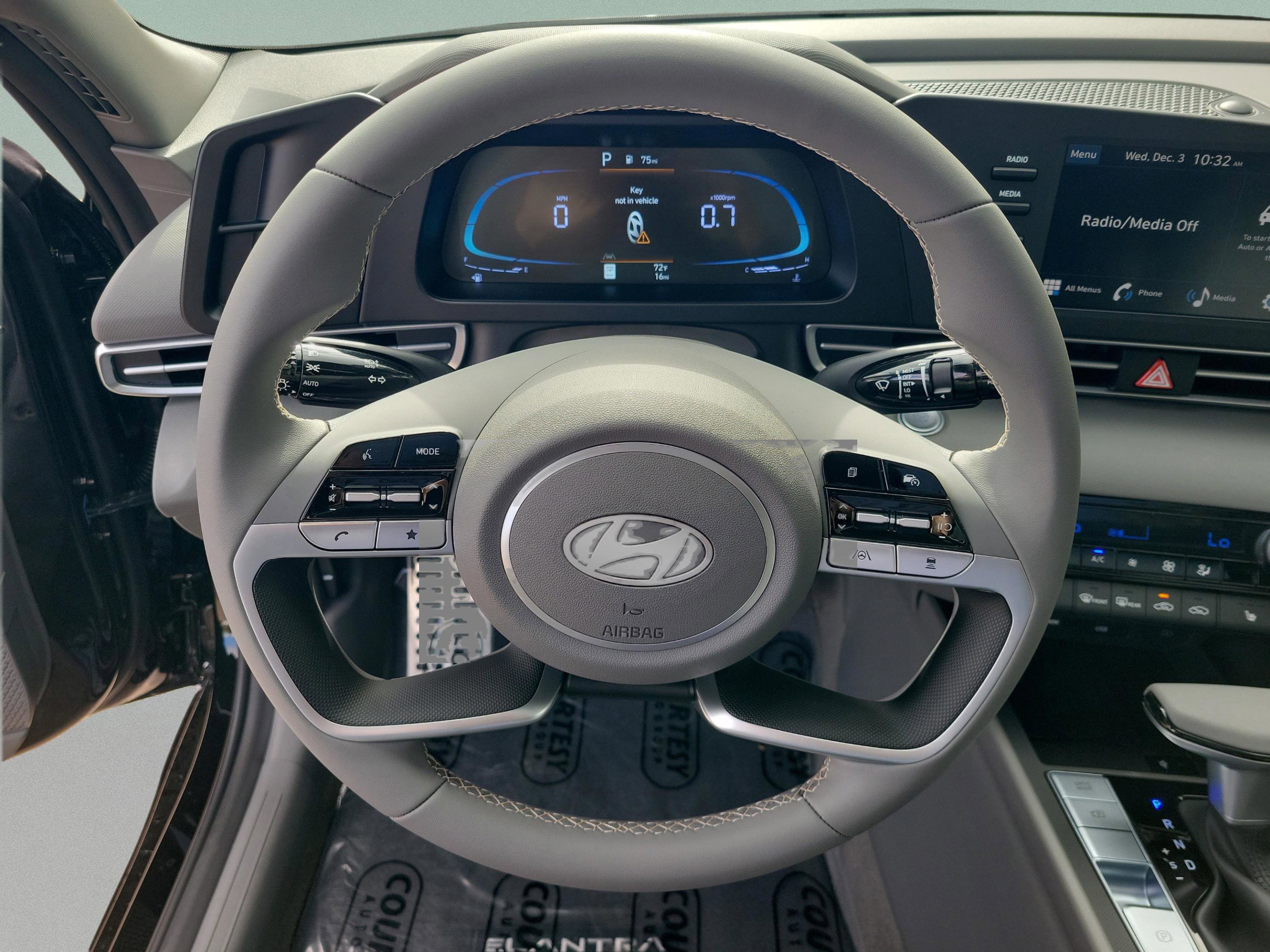 New 2026 Hyundai Elantra SEL Sport Premium FWD image 19